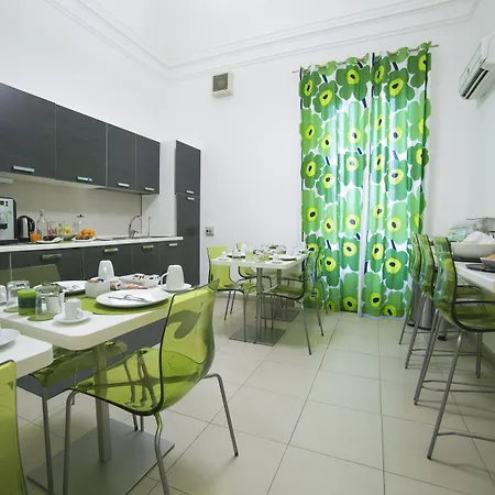 Suite Inn Catania 4*